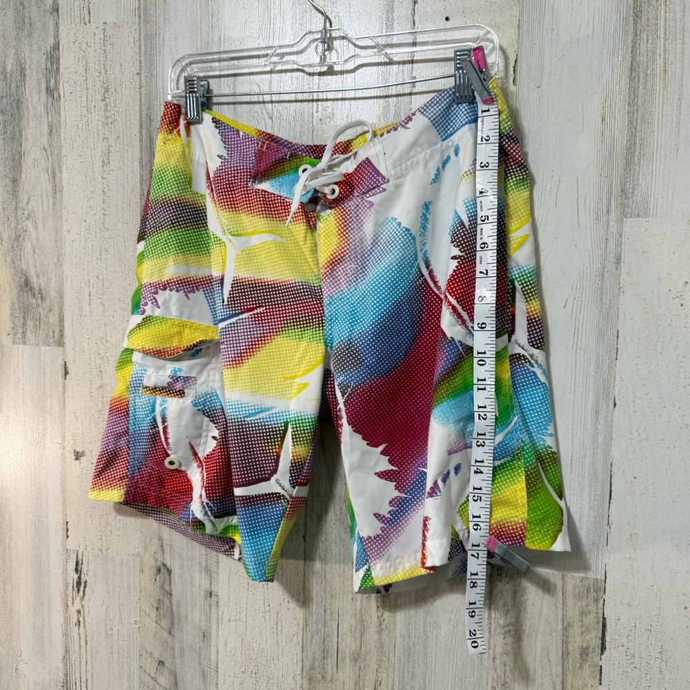 Columbia Colorful Women's Cargo Shorts - Picture 6 of 15